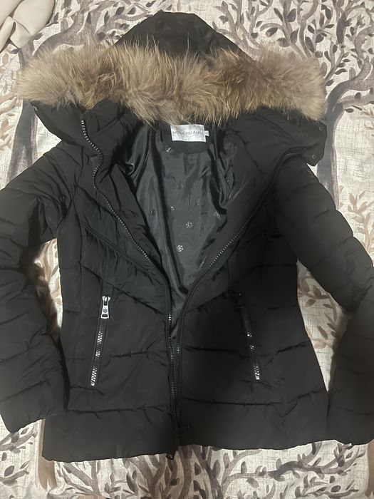 Дамско зимно яке с качулка , размер С