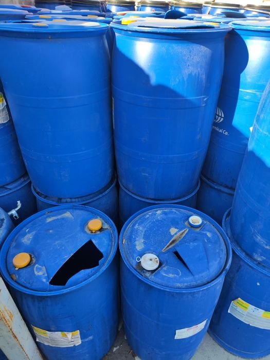 Бочки пластик 200кг