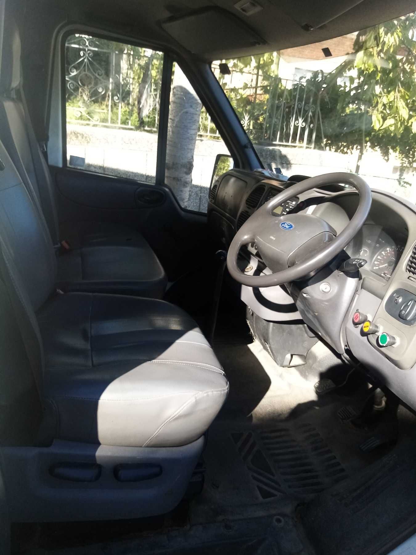 Микробус ford tranzit 2.4 90к.с