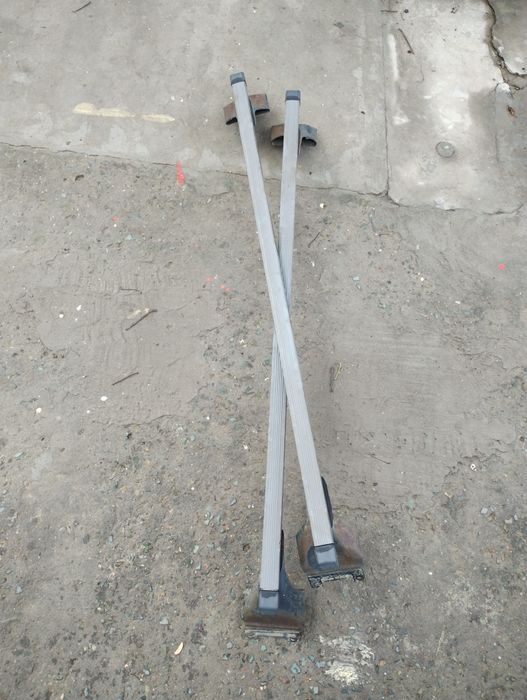 Portbagaj Logan, bare transversale folosite ca ornamente pentru orice