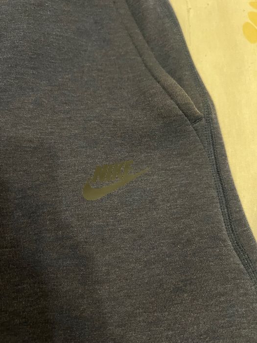 Nike Tech Fleece 2025