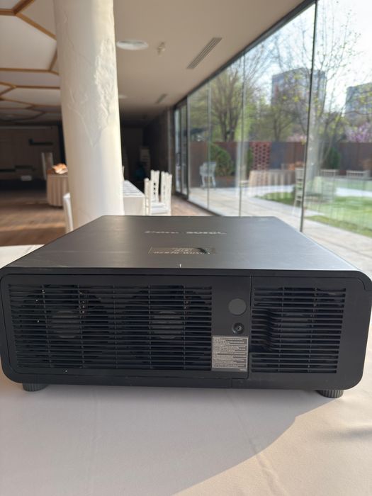Videoproiector Panasonic PT-DZ870ELK