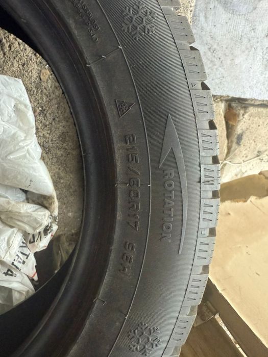 продается зимние шины шипы
