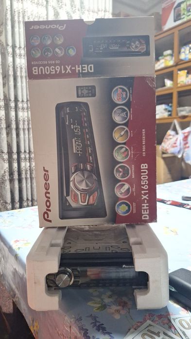 Pioneer DEU-X1650UB model . 
Нархи 450.000