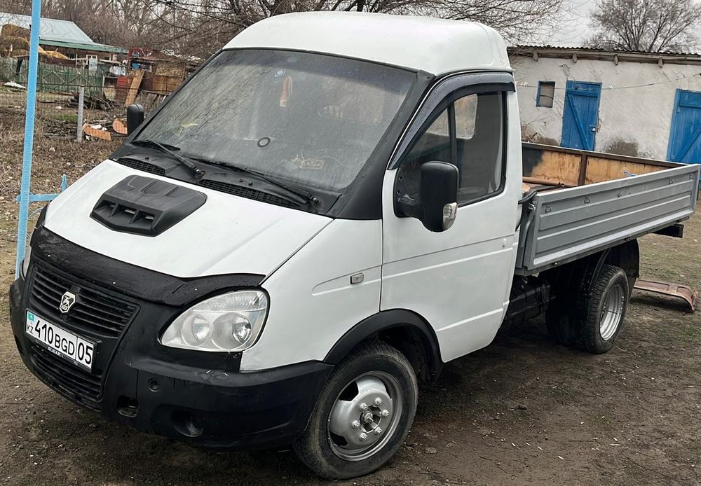 Продам газель 2004 года выпуска.