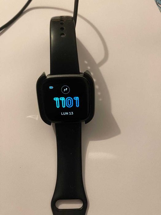 Fitbit Versa 2 smartwatch