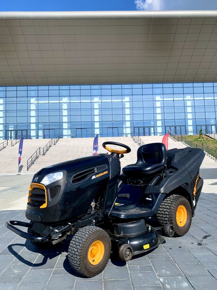 Tractoras de tuns iarba Husqvarna Mc Culloch Funyirotraktor