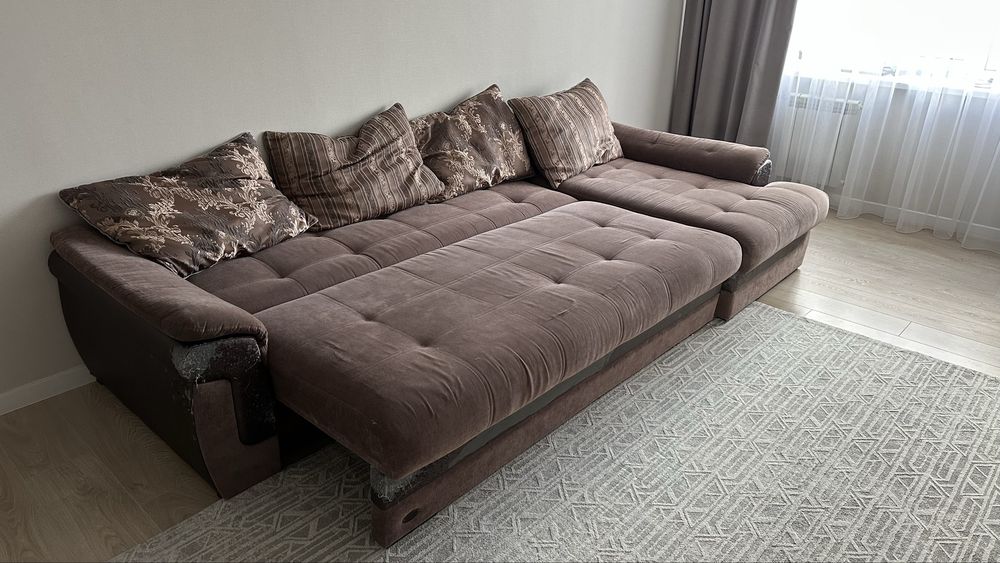Продам угловой диван, 3 метра