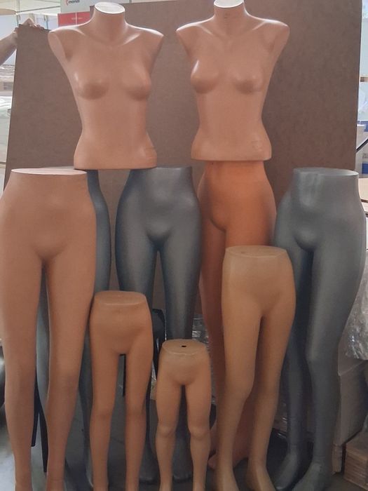 Дамски маникени .