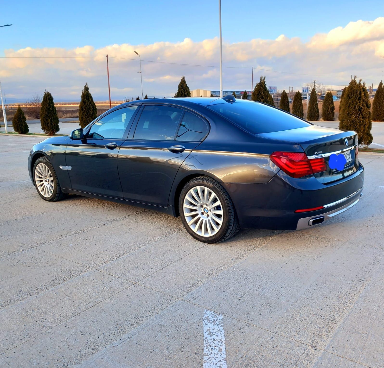 OFERTA VAND BMW 740 D X-DRIVE long 2012 unic proprietar fiscal pe loc