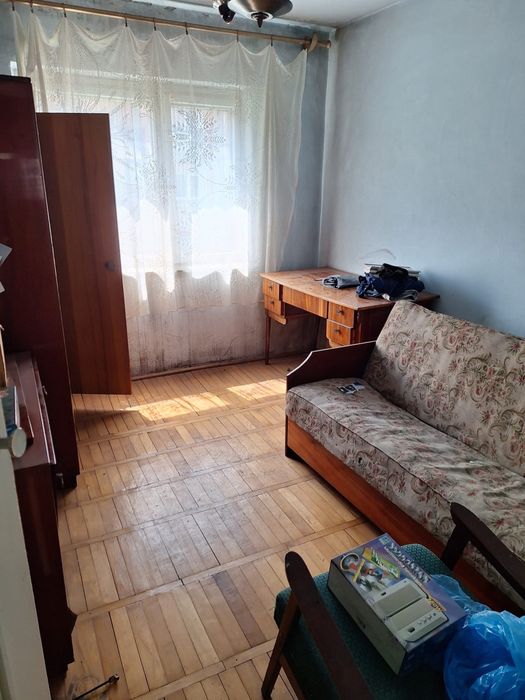 Vand apartament 4 camere