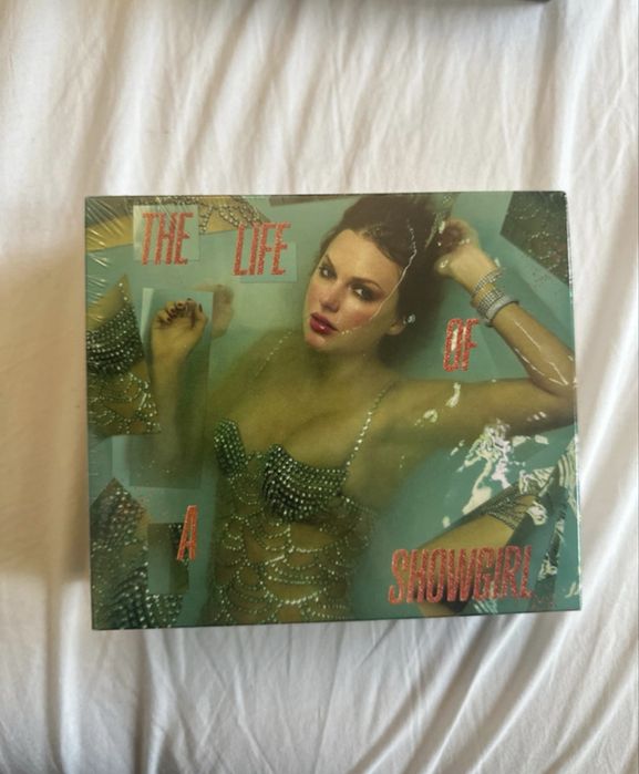 Taylor Swift The life of a showgirl Deluxe cd