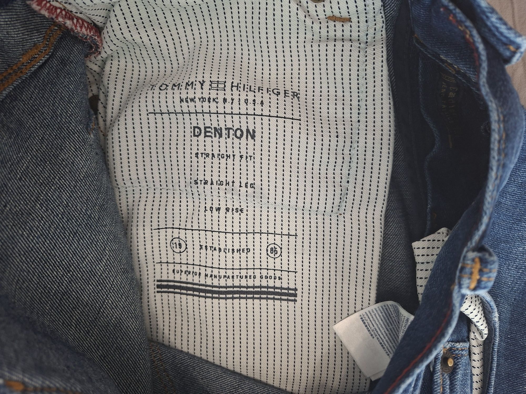 Tommy Hilfiger-Ориг. Къси дънки