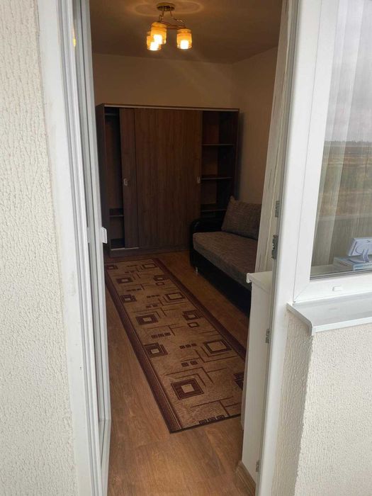 Garsonieră decomandată de închiriat – 38 mp – loc de parcare inclus