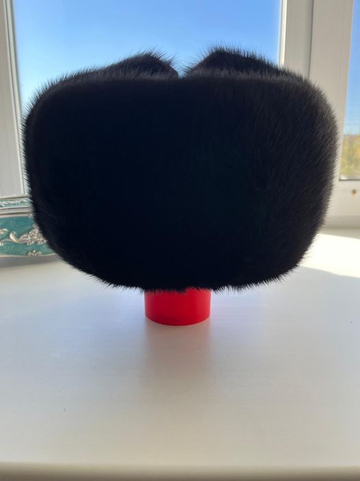 Продам норковую шапку ушанку