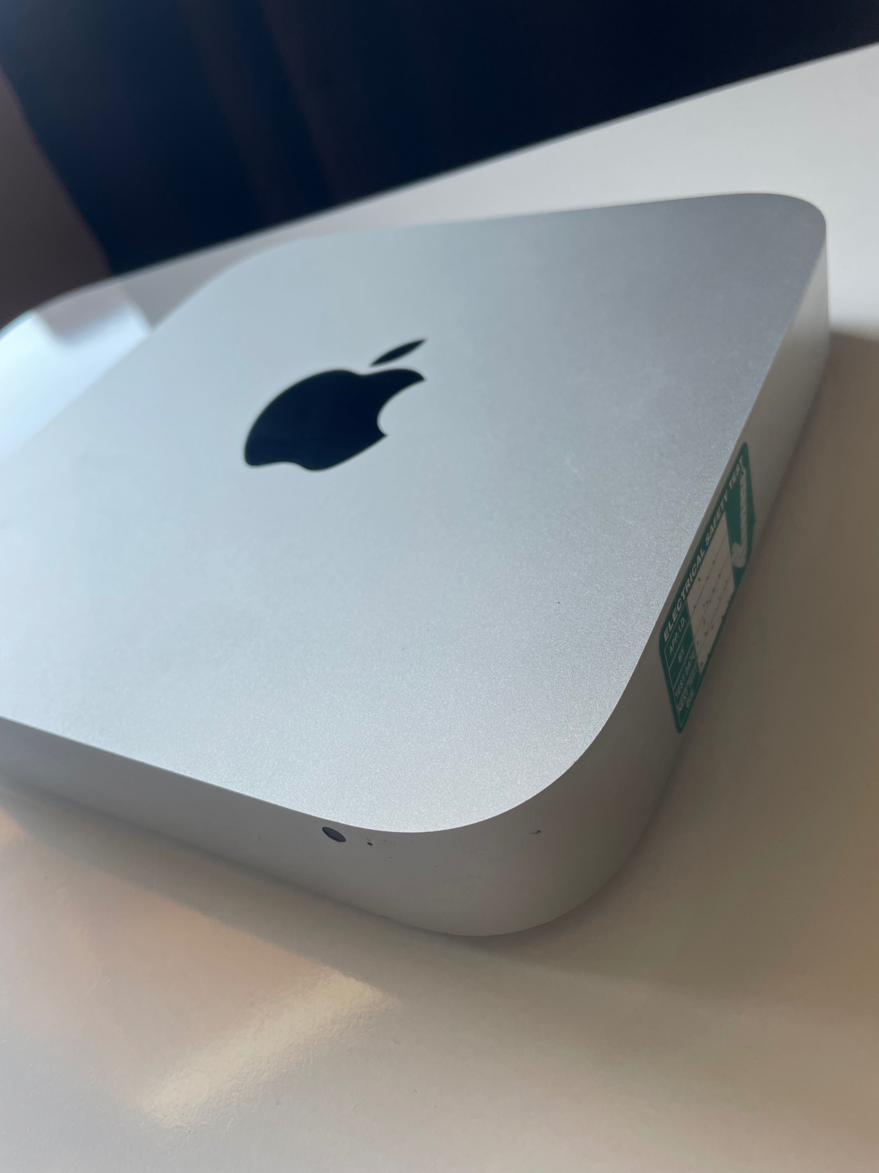 Mac Mini 8GB RAM 256GB SSD Intel i5