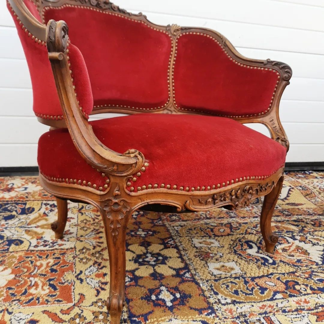 Уникални старинни кресла с изящни извивки.Внос Холандия