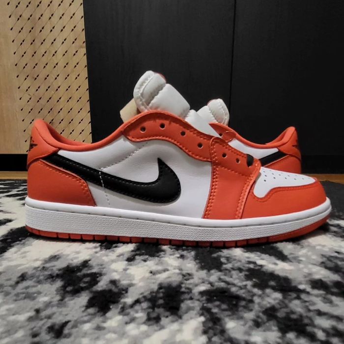 Jordan 1 low starfish