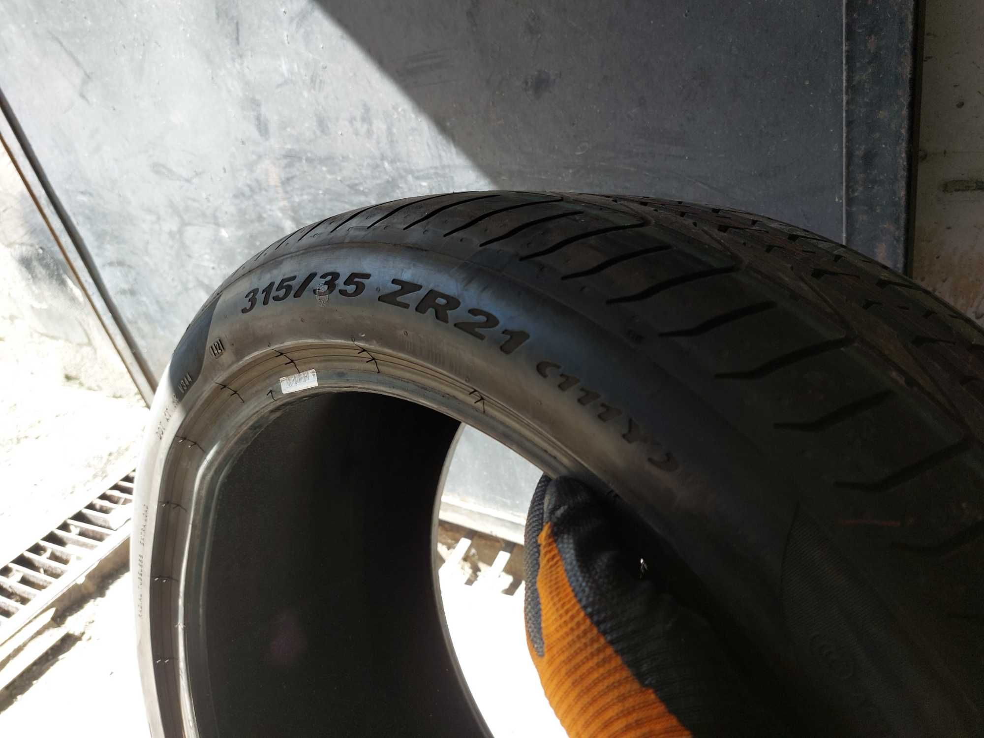 2бр. почти нови летни гуми  Pirelli 315 35 21  dot1421 цената е за бр.