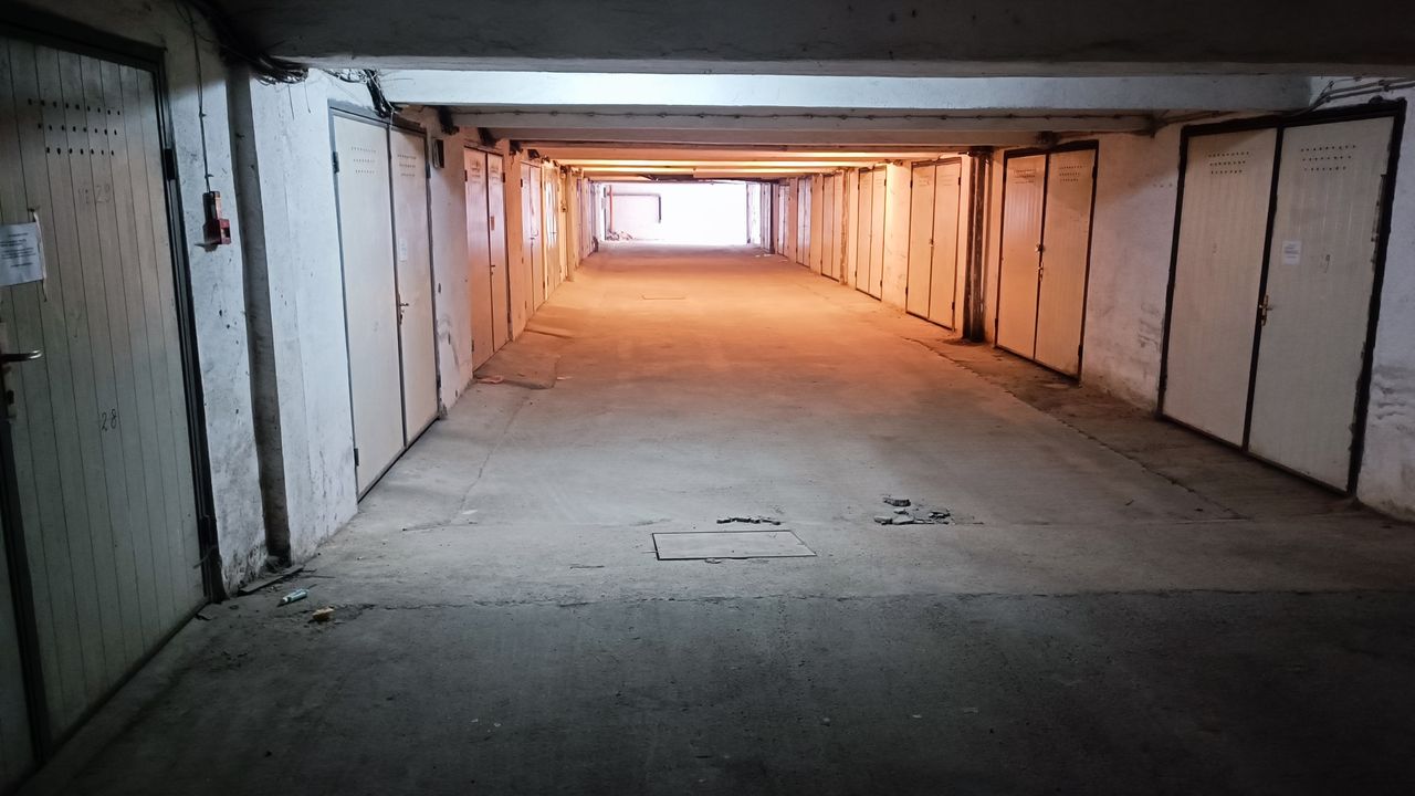 Дава се под наем Гараж / Паркомясто в Стара Загора, Опълченски - 25 кв.м за 76.5 € - Снимка #1