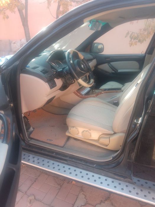 Корейский сео переделанный на BMW X5