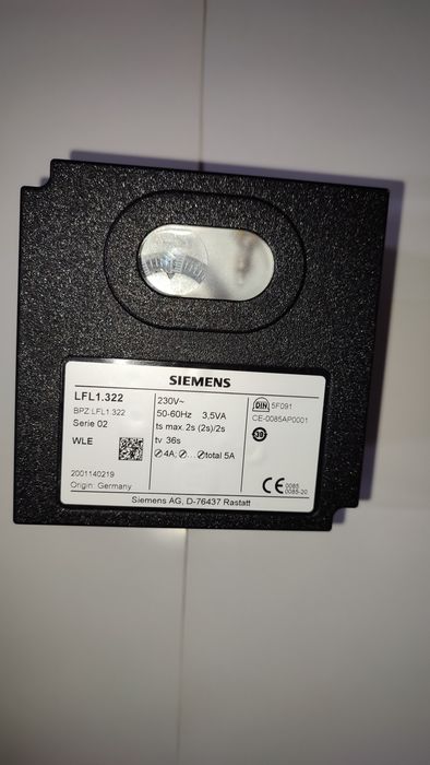Siemens LFL1.322 Универсальный топочный автомат.