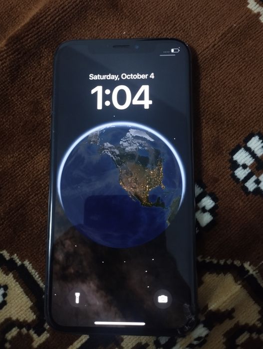 Vând iPhone x nu are iCloud