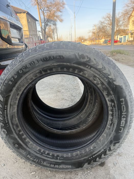 Шины зимние бу 4 штук шипованные