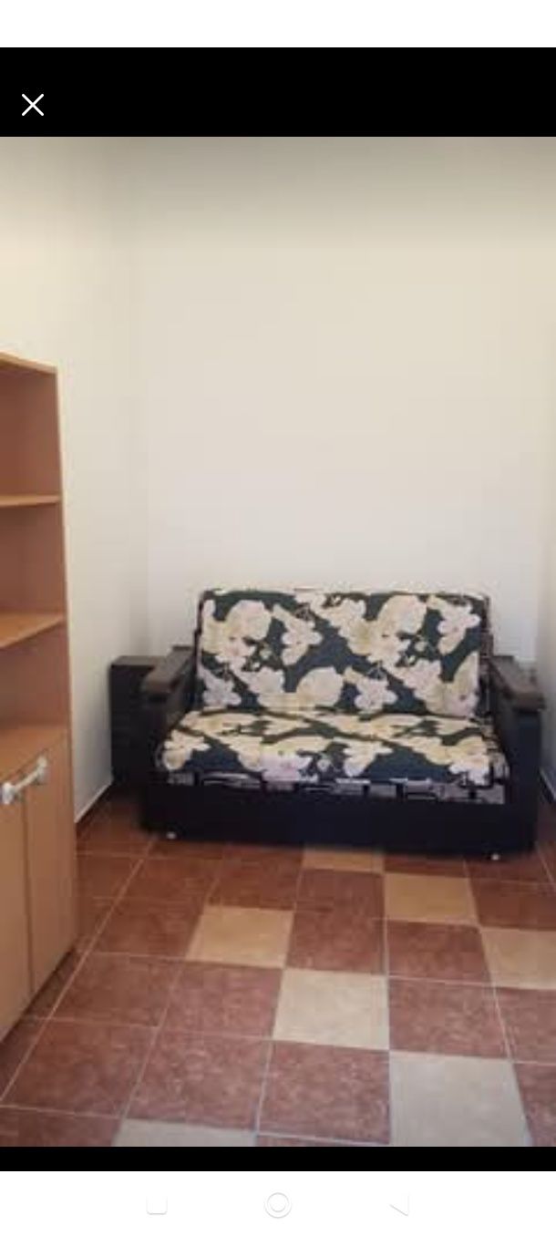 De închiriat casă la curte
