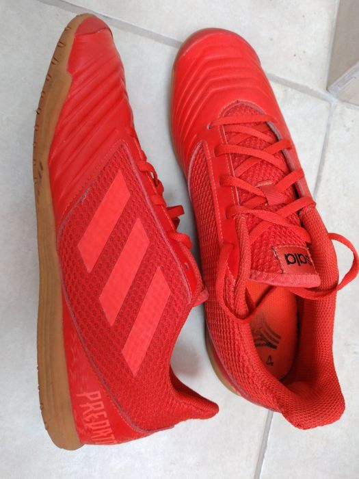 Маратонки Adidas Predator номер 43