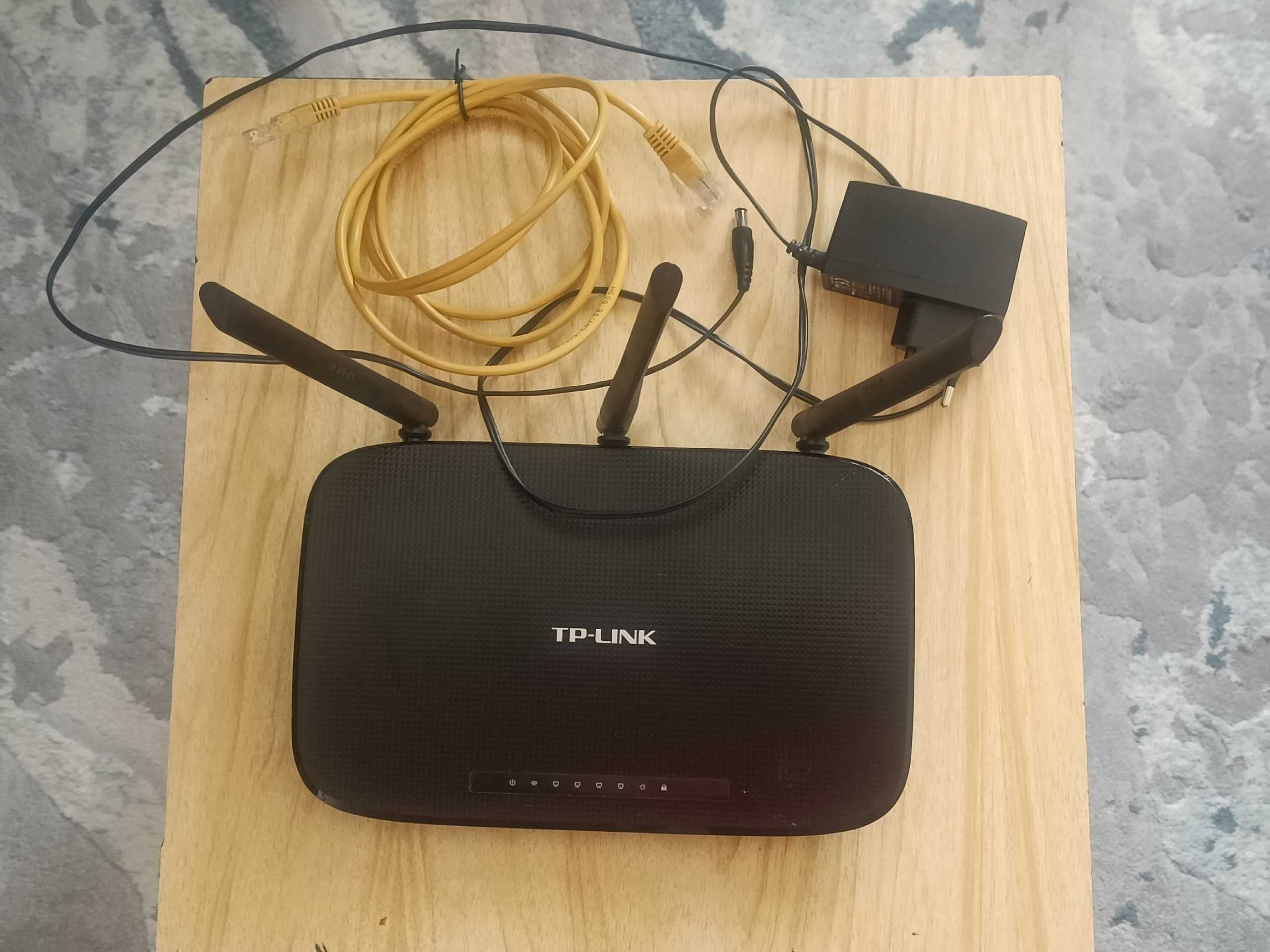 Маршрутизатор TP-Link TL-WR940N