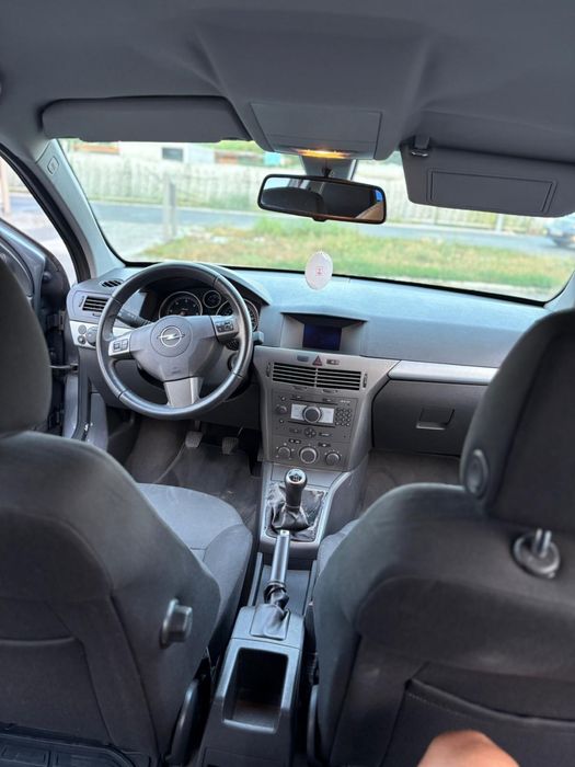 Vand opel astra in stare perfecta