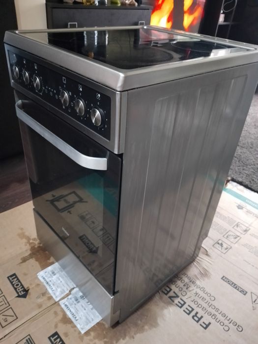 Продам плиту Haier на запчасти