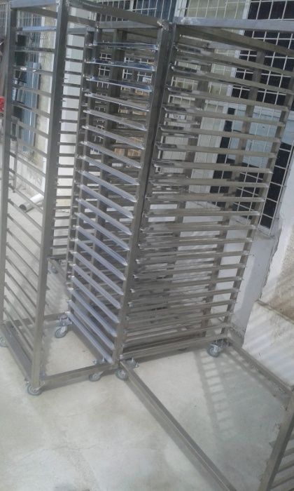 Carucior inox racitor pâine