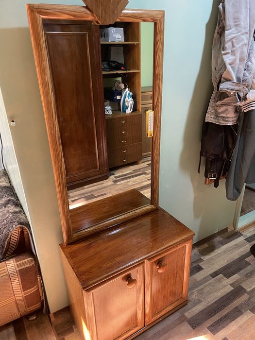 Продам мебель,тремо и комод