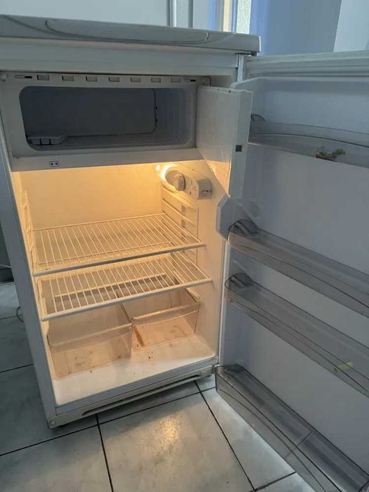 Продам  Норд  холодильник  белоснежный чистый отлично работает на ура