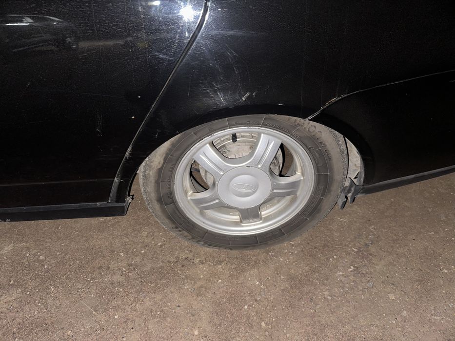 Обменяю диски статус r14 на зимнюю покрышку