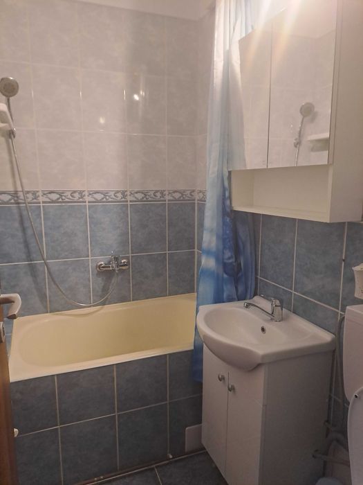 Apartament 2 camere de inchiriat zona Coresi