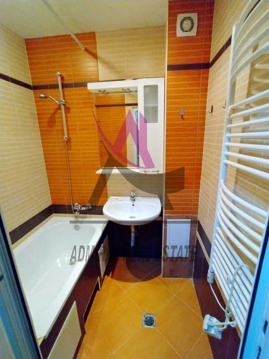 Дава се под наем Тристаен апартамент в Варна, Левски - 70 кв.м за 375 € - Снимка #3