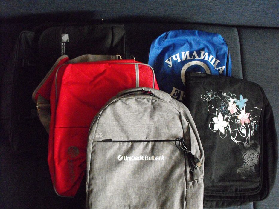 Колекция от чанти за през рамо и раници; нови, неупотребявани!