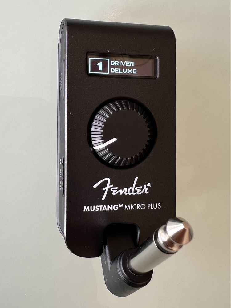 Fender Mustang Micro PLUS (последен модел) - усилвател за китара и бас