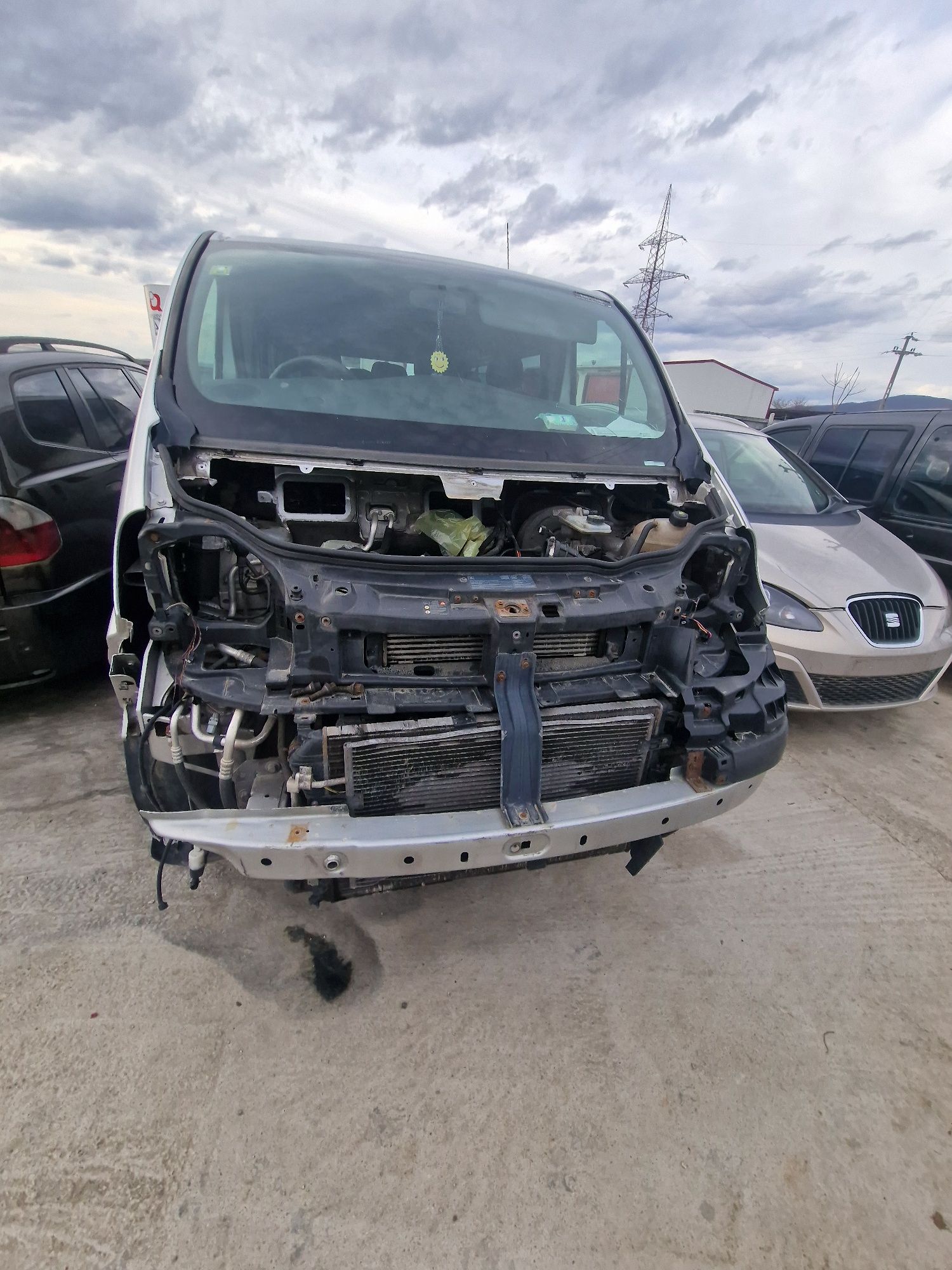 Piese opel vivaro