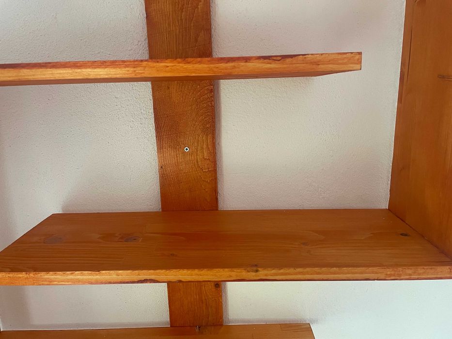 Raft perete handmade din lemn masiv,design modern,culoare la alegere