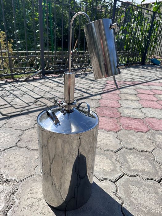 Продается Дистилляторный арпарат