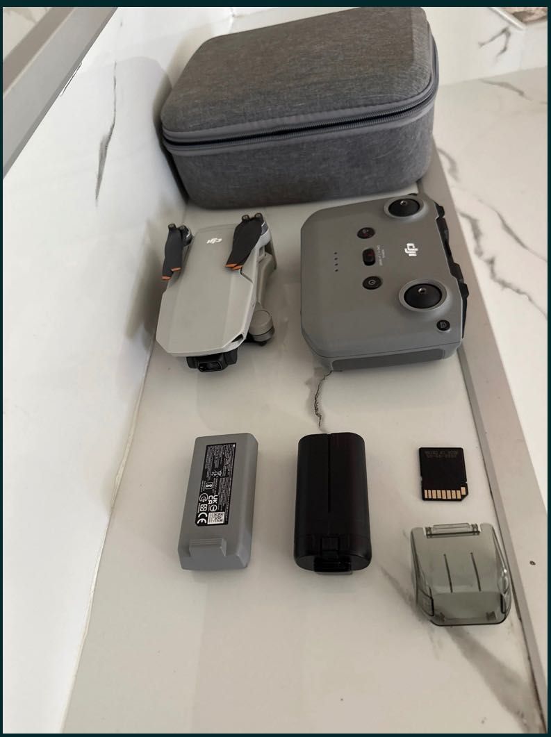Dron dj mini 2..