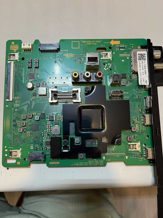 Dezmembrez Samsung QE50Q60TAUXXH cu display defect