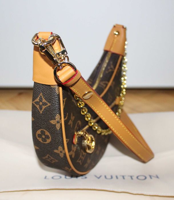 Дамската чанта Louis Vuitton Loop