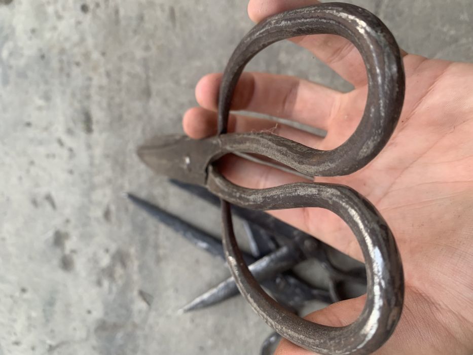 Стари ковани ножици