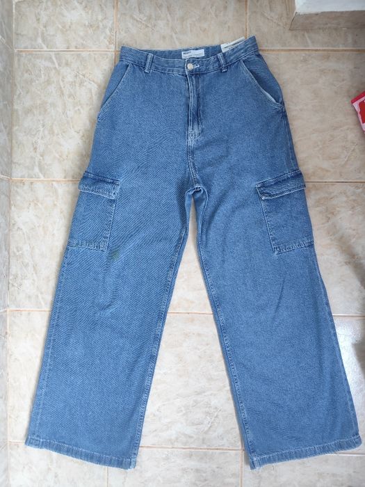 Blugi Bershka - mărime 36 - talie 72 cm