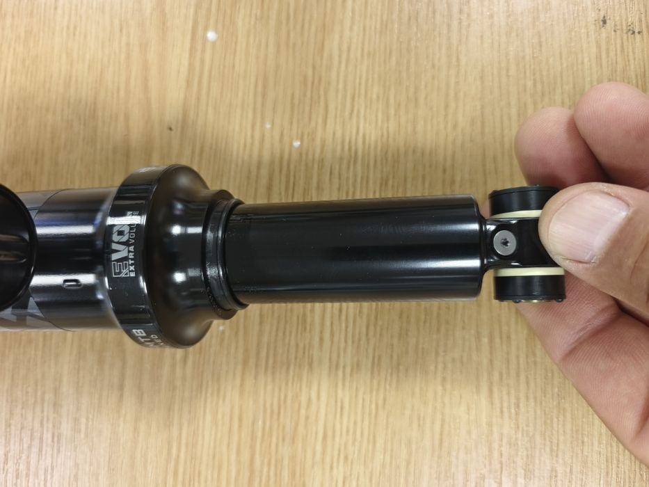 Заден амортесьор/Шок Fox Float X Performance 205x65mm Трунион захват